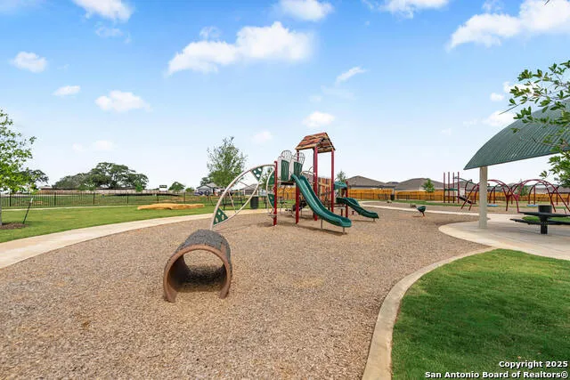16001 Delgado Hills Lytle, TX 78052
