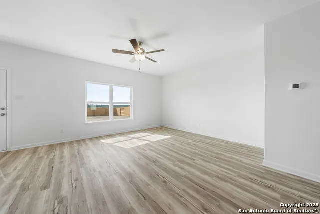 16001 Delgado Hills Lytle, TX 78052