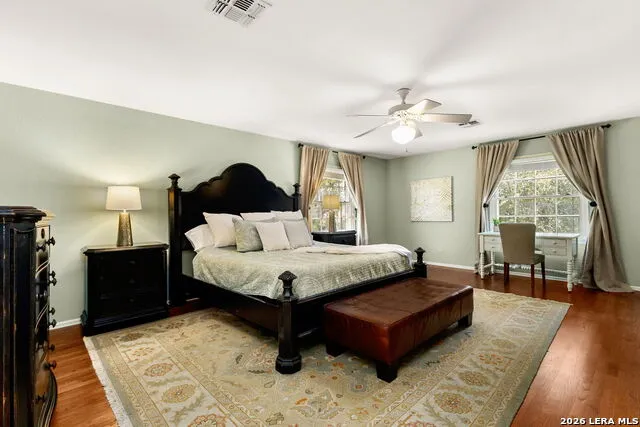 107 CAS HILLS DR Castle Hills, TX 78213