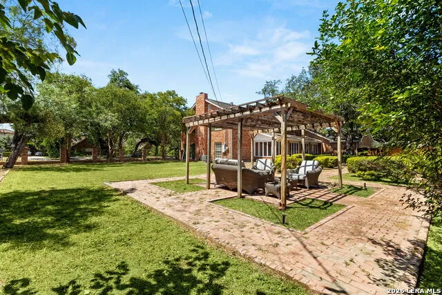 107 CAS HILLS DR Castle Hills, TX 78213