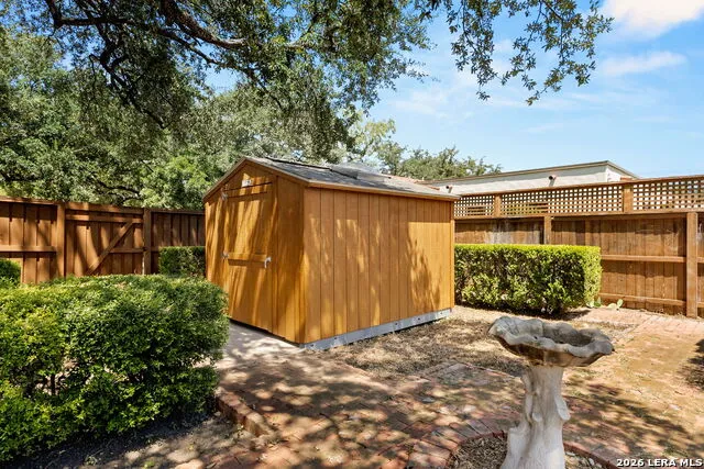 107 CAS HILLS DR Castle Hills, TX 78213