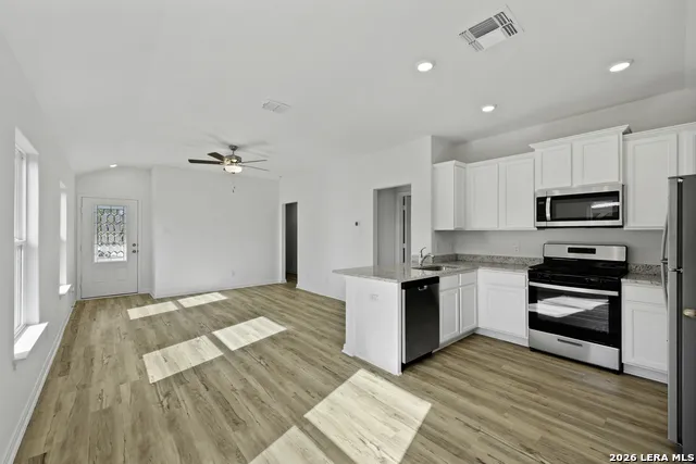 15118 Waterow View Von Ormy, TX 78073
