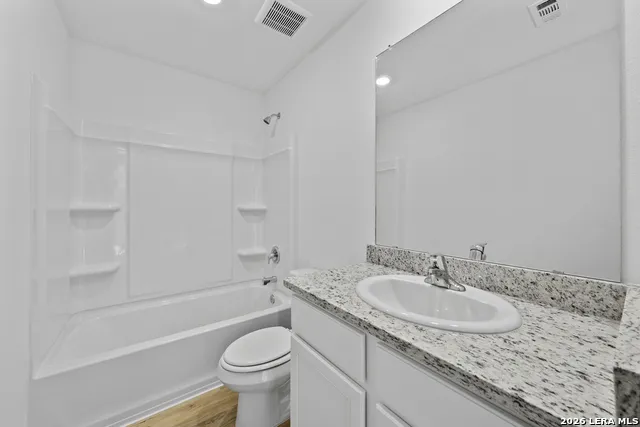 15118 Waterow View Von Ormy, TX 78073