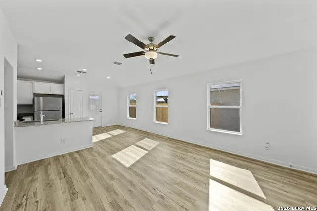 15118 Waterow View Von Ormy, TX 78073