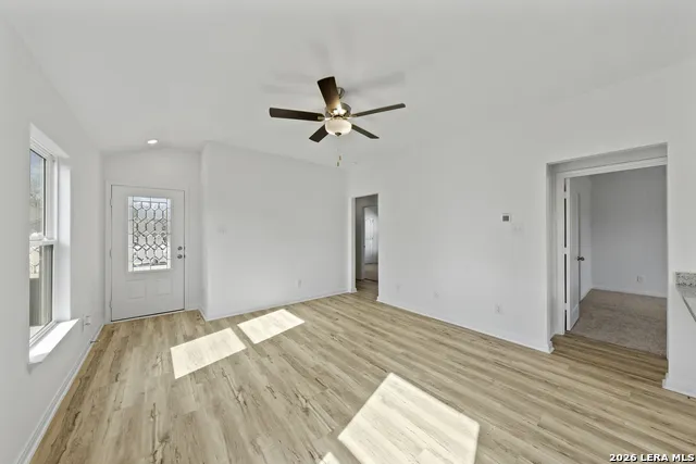 15118 Waterow View Von Ormy, TX 78073