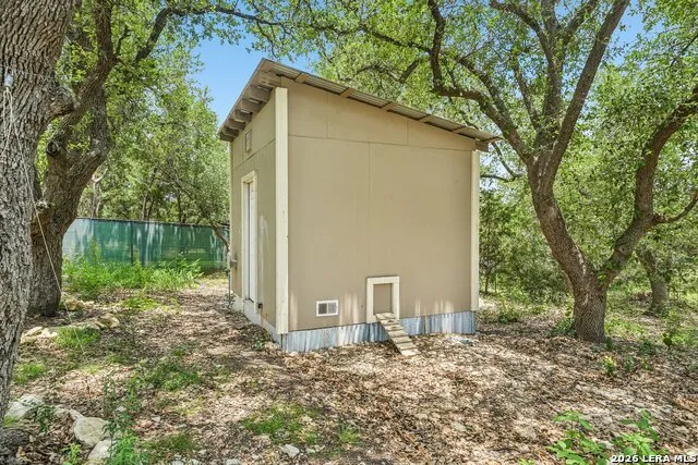 141 ARNOLD DR Canyon Lake, TX 78133