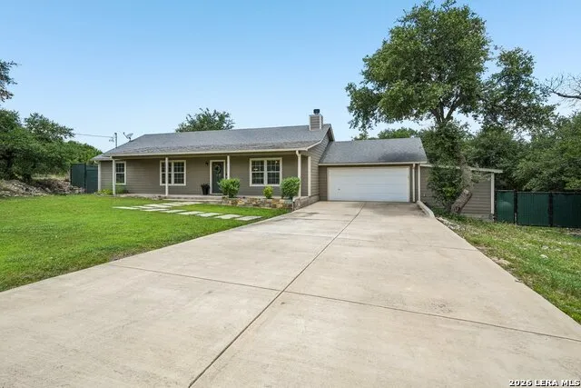 141 ARNOLD DR Canyon Lake, TX 78133