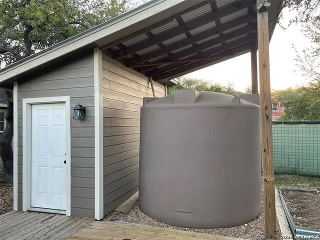 141 ARNOLD DR Canyon Lake, TX 78133