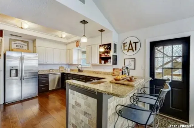 1251 Stagecoach Canyon Lake, TX 78133