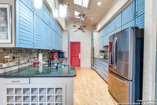 7801 Timber Top Fair Oaks Ranch, TX 78015