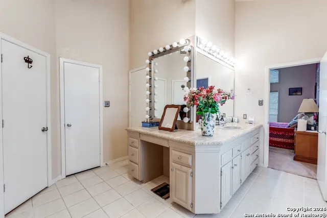 7801 Timber Top Fair Oaks Ranch, TX 78015
