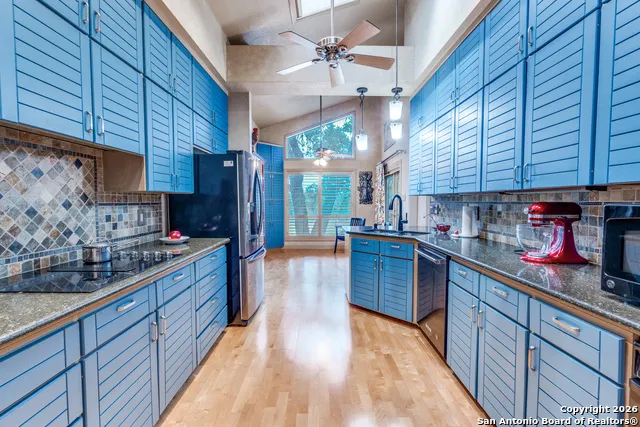 7801 Timber Top Fair Oaks Ranch, TX 78015