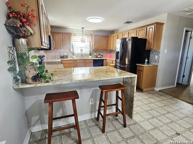 5615 fm 462 Moore, TX 78057