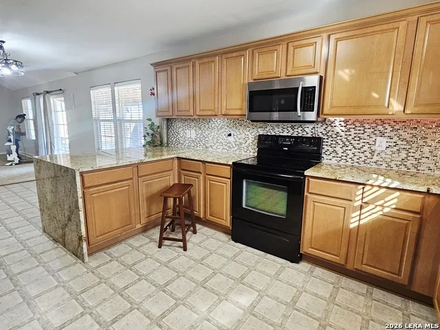 5615 fm 462 Moore, TX 78057
