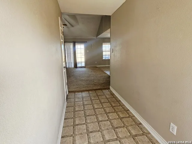 5615 fm 462 Moore, TX 78057