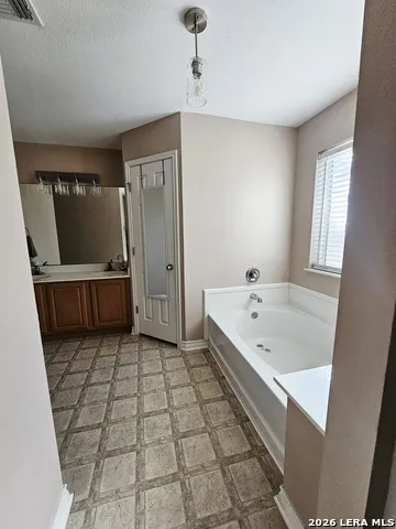 5615 fm 462 Moore, TX 78057
