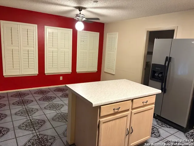 7501 Avery Live Oak, TX 78233