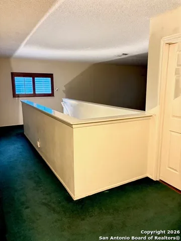 7501 Avery Live Oak, TX 78233