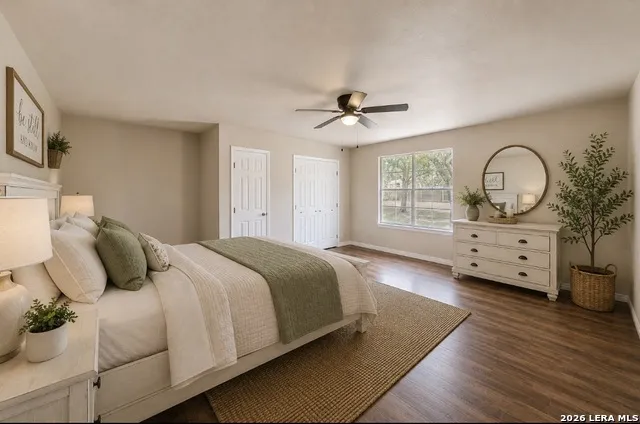 146 SYLVESTER ST Poth, TX 78147