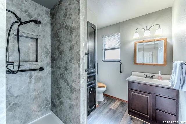 146 SYLVESTER ST Poth, TX 78147
