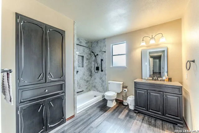 146 SYLVESTER ST Poth, TX 78147