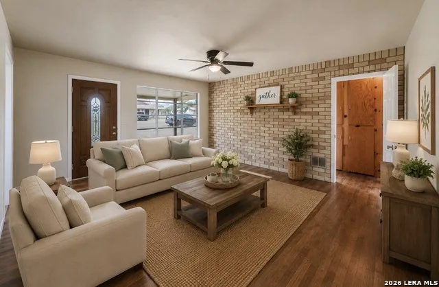 146 SYLVESTER ST Poth, TX 78147