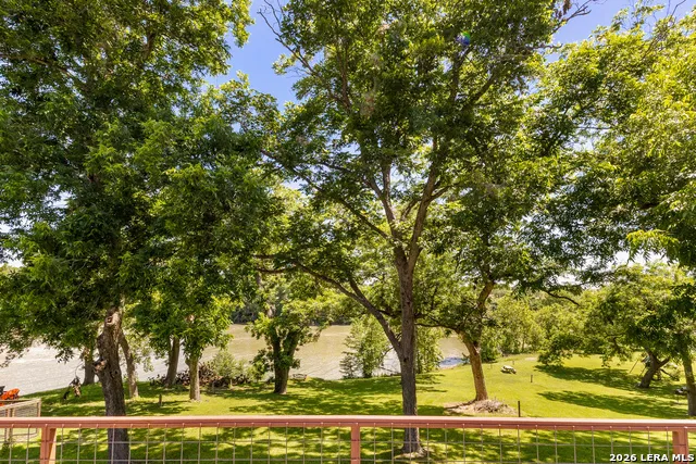 9035 Fm 725 McQueeney, TX 78123