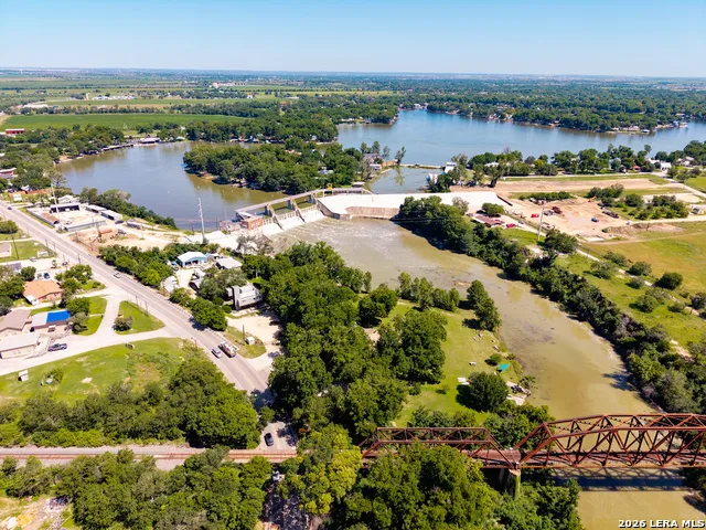 9035 Fm 725 McQueeney, TX 78123