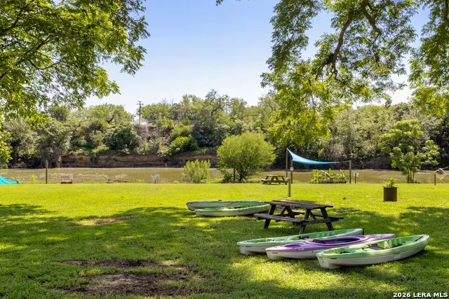 9035 Fm 725 McQueeney, TX 78123