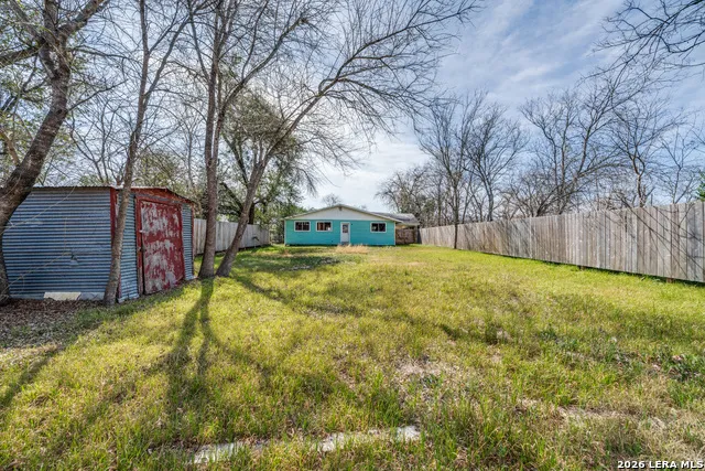 630 E Ireland Seguin, TX 78155