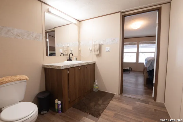 213 Oak View La Vernia, TX 78121