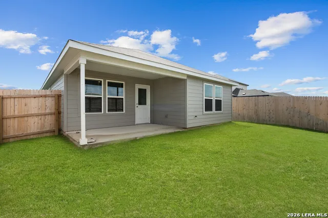 441 Raven Row Marion, TX 78124