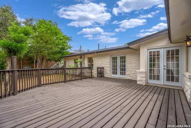1153 GARRATY RD Terrell Hills, TX 78209