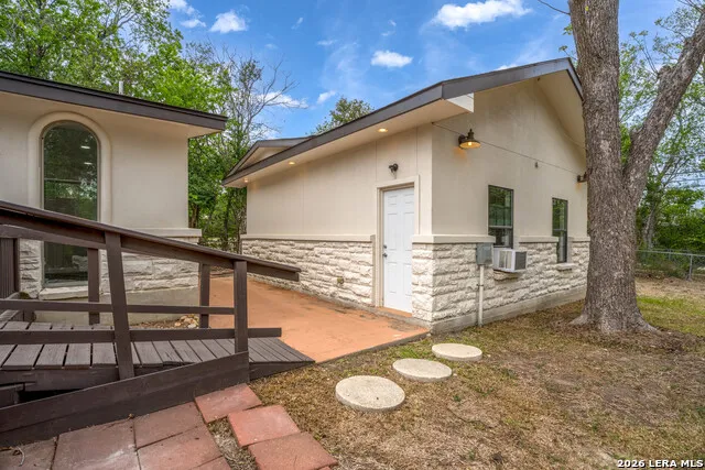 1153 GARRATY RD Terrell Hills, TX 78209