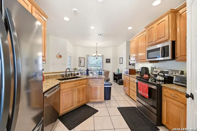 528 Jacobs La Vernia, TX 78121