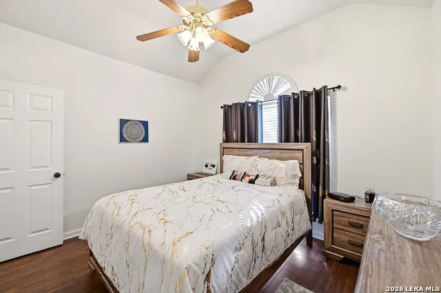 528 Jacobs La Vernia, TX 78121