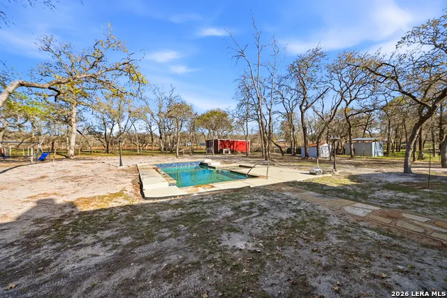 528 Jacobs La Vernia, TX 78121