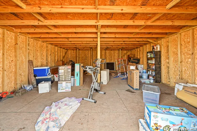 528 Jacobs La Vernia, TX 78121