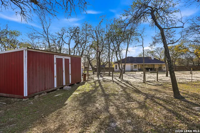 528 Jacobs La Vernia, TX 78121