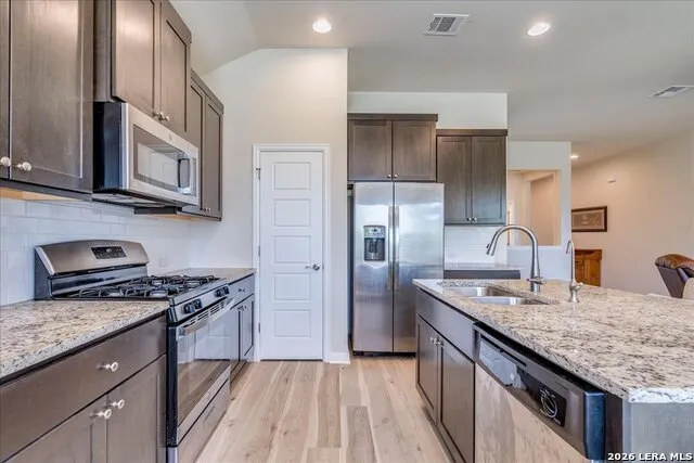 712 Coyote Creek Kyle, TX 78640
