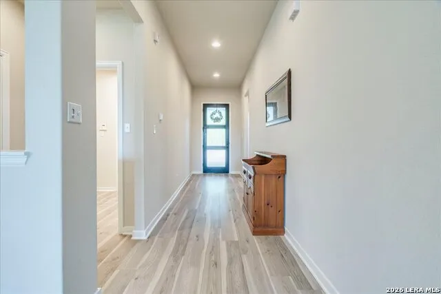 712 Coyote Creek Kyle, TX 78640