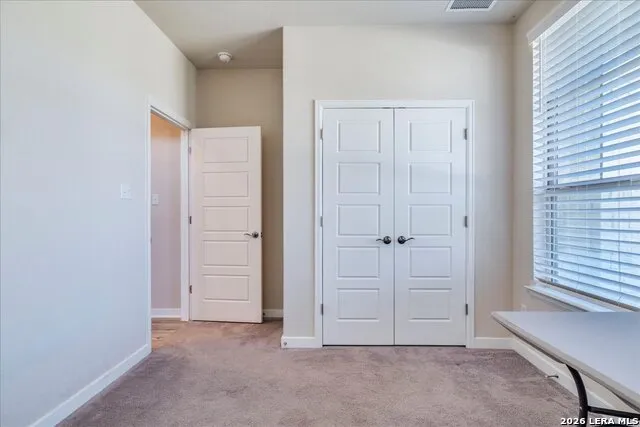 712 Coyote Creek Kyle, TX 78640