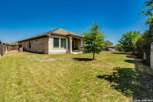 712 Coyote Creek Kyle, TX 78640
