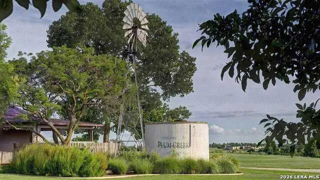 712 Coyote Creek Kyle, TX 78640