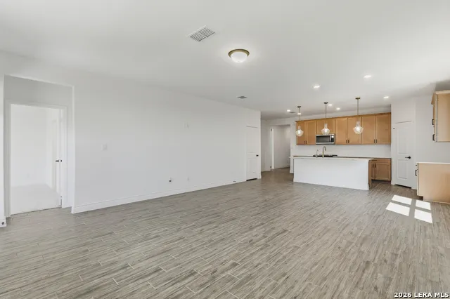 228 WILD CREEK RD Seguin, TX 78155