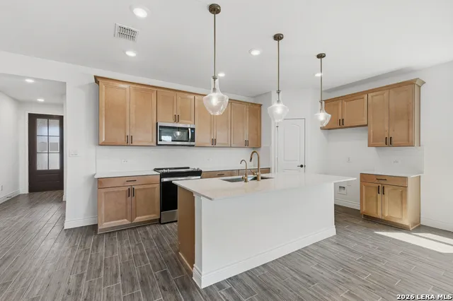 228 WILD CREEK RD Seguin, TX 78155