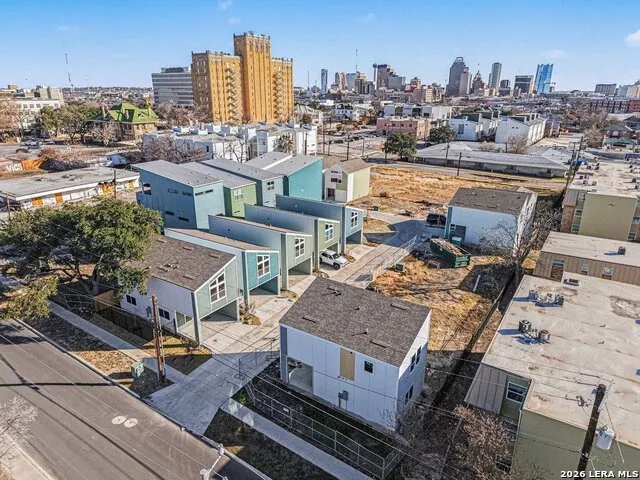 310 W Evergreen St #109 San Antonio, TX 78212