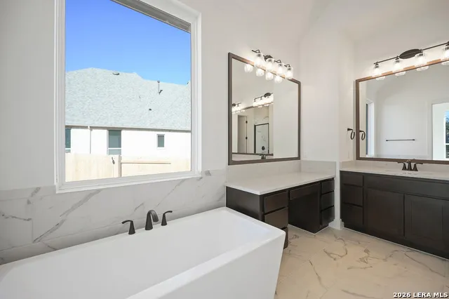 121 cherokee sedge San Marcos, TX 78666
