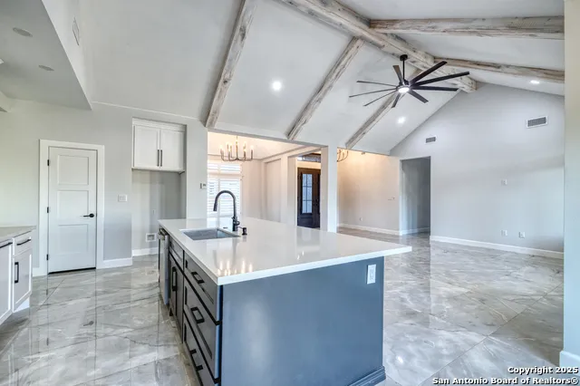 14 Hope Place Uvalde, TX 78801