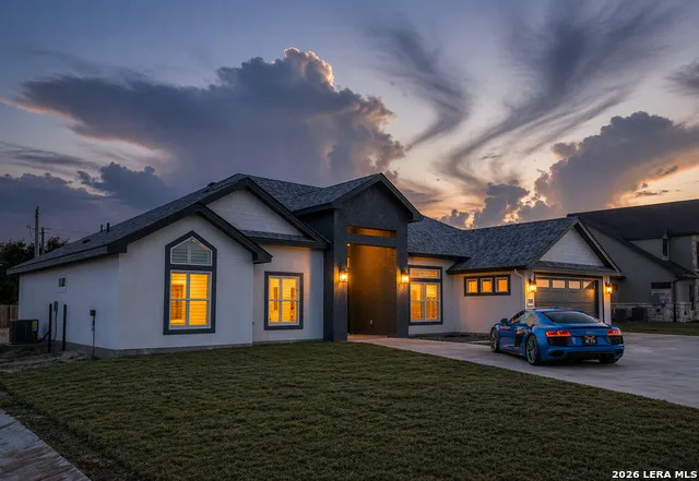 14 Hope Place Uvalde, TX 78801